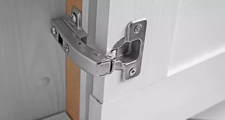 Shower Door Hinge Replacement in Punta Gorda, FL