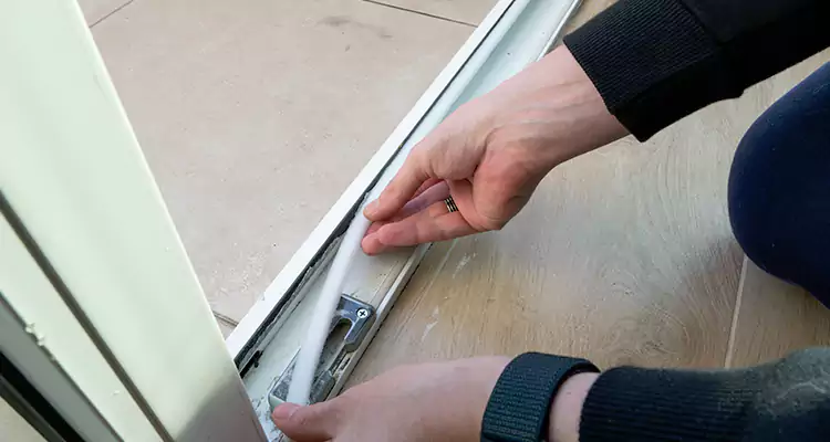 Garage Door Off Track Repair in Punta Gorda, FL