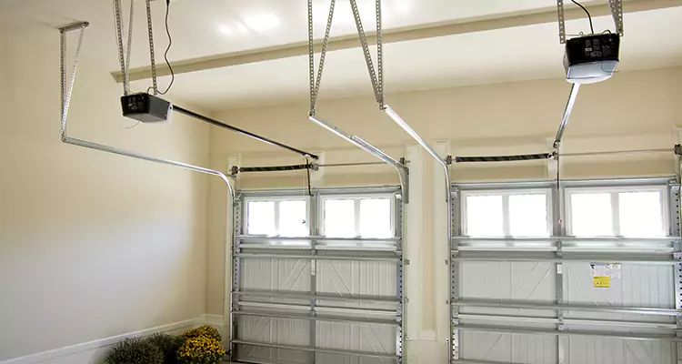 Residential Emergency Garage Door Repair in Punta Gorda, FL