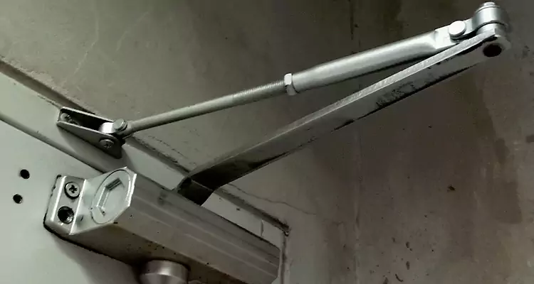 Door Closer Oil Leak Repair in Punta Gorda, FL