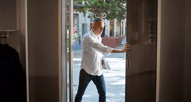 Track Cleaning and Repair for Stuck Doors in Punta Gorda, FL